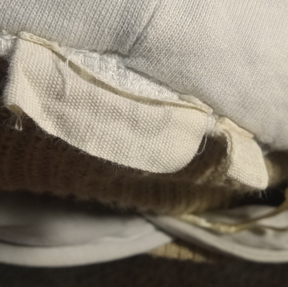 Pre-Owned Hooded Sweater * Wear pics for reference * - Picture 2 of 4